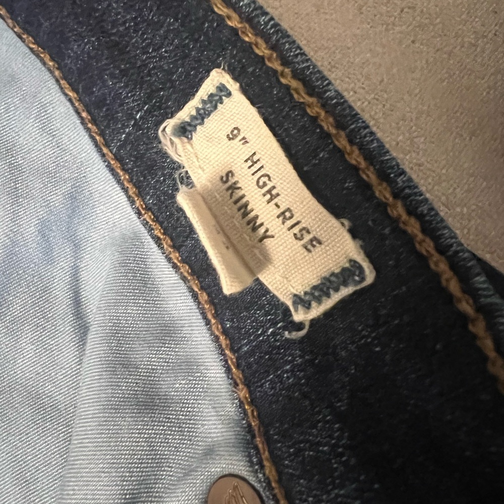 Madewell Dark Wash High-Rise Skinny Jeans - Picture 3 of 4